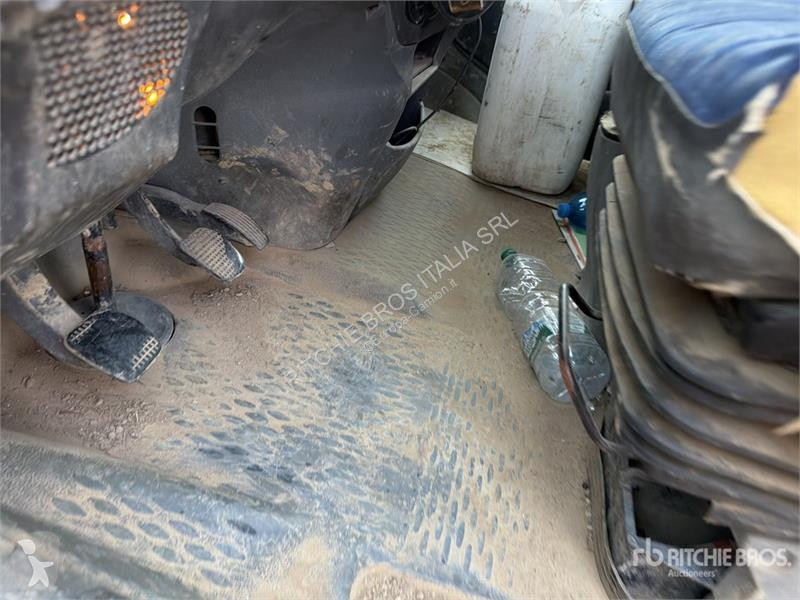 Грузовик Iveco 35A Dump Truck