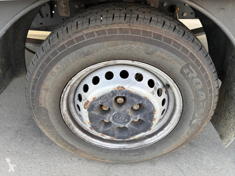 Грузовик Iveco  35S16 20m3