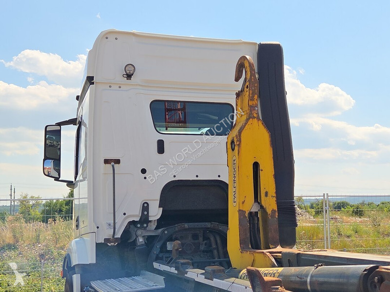 شاحنة Mercedes 2545