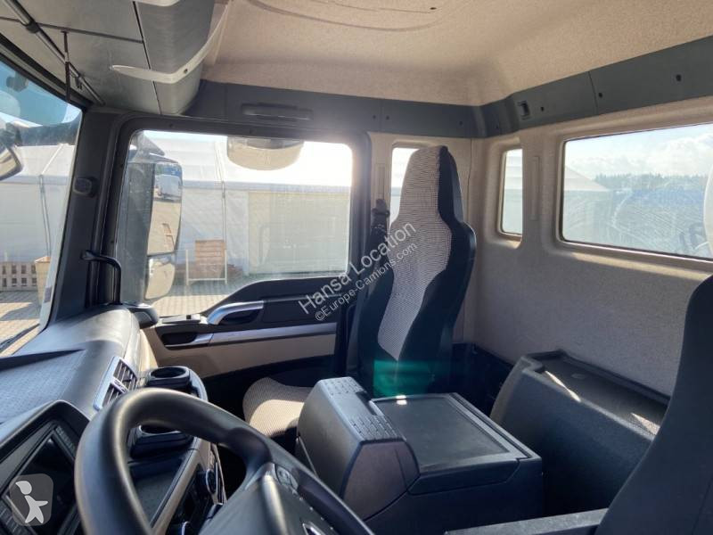 Camion MAN 32.420