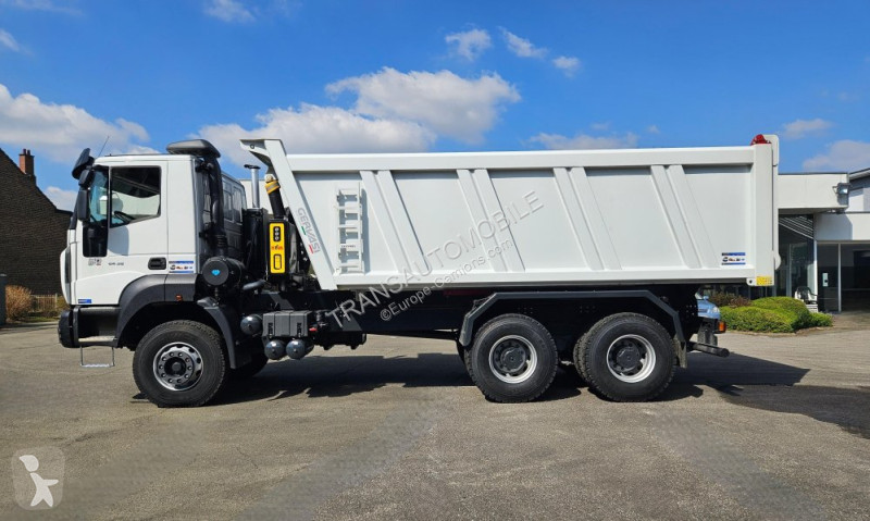 Camião Iveco 64.38 HD9