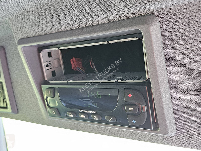 Camião Mercedes ATEGO 1223 FRC 12-28 LIFT A/C