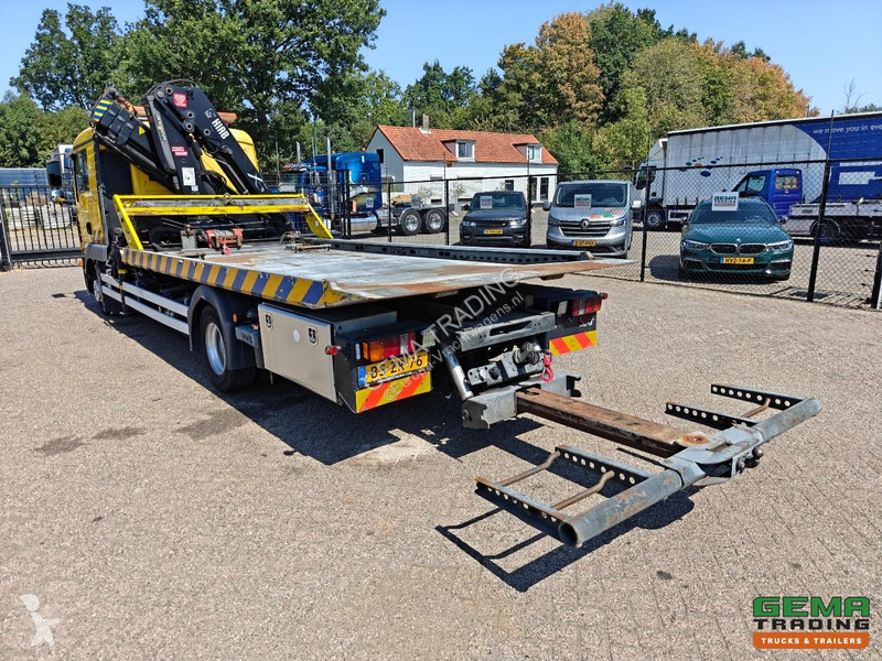 Camião MAN 12.240 4x2 Double Cab (6 pers) Euro...