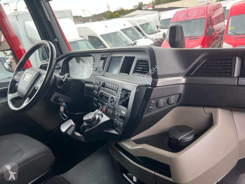 Camion MAN 26.470