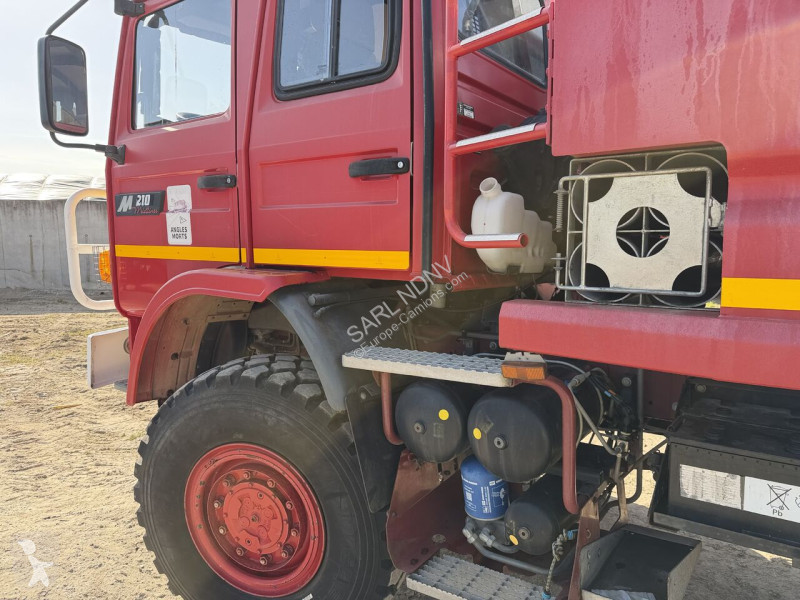 Camion Renault M 210