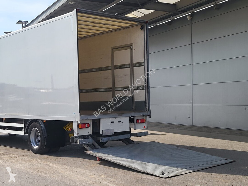 Camião Volvo 280