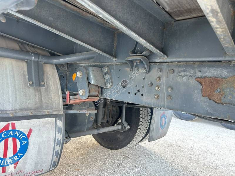 Iveco 180 E 28 truck