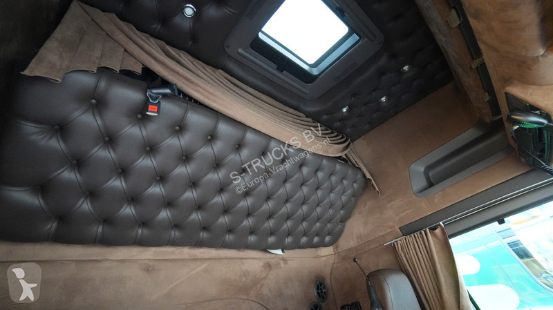 Camion Scania 620 V8 6x2 Car/Machine transport