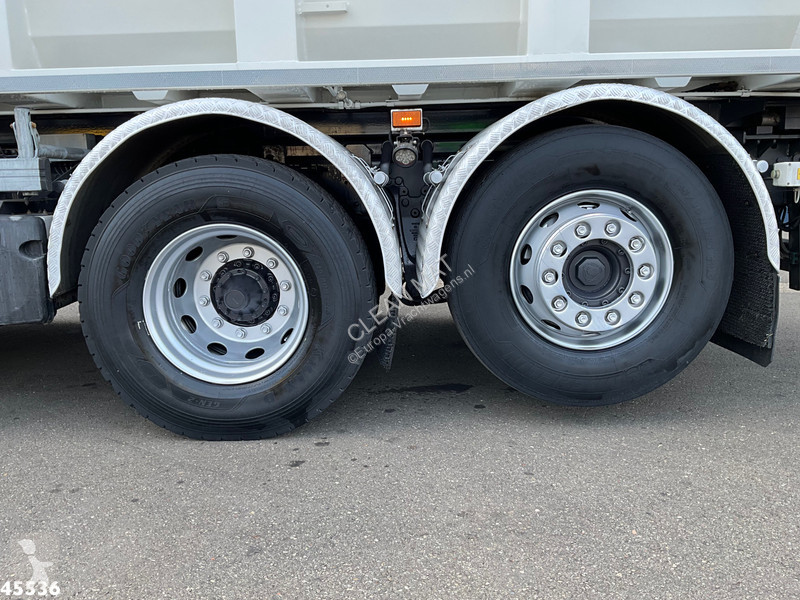 Scania Euro 6 CNG HMF 25 Tonmeter laadkraan truck