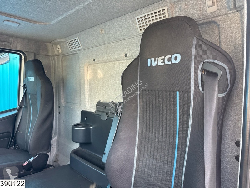 Camion Iveco 310 EURO 6, Dhollandia, ACC