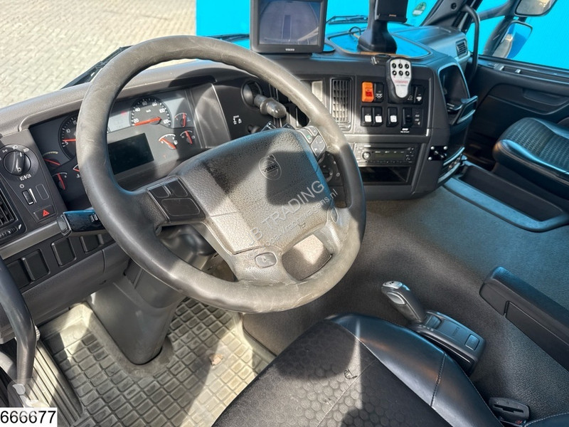 Camion Volvo 450 6x2, EURO 5, 20240 liter, 3 comp