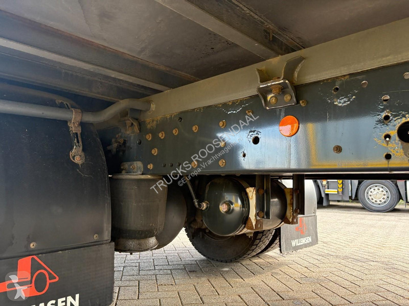 Lastbil Iveco 120E21 + LOADLIFT 2200 KG + 12 T...