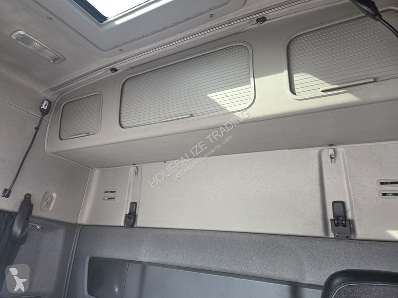 Camião Volvo 480 - 6x2 - E5