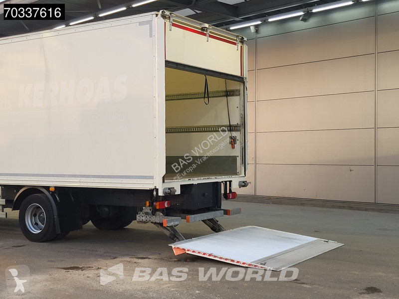 Camión Iveco 120E220 4X2 12t Automatic Tailgate...
