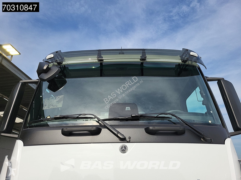 Camión Mercedes 4242 8X4 20m3 Tipper 13-Ltr...