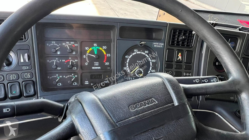 Camión Scania 94 - 260 (17400 ITER / MANUA PUMP...