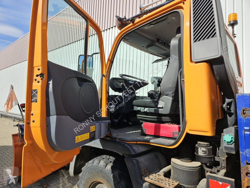 Camión Unimog U 300 4x4 U 300 405/10 4x4,...