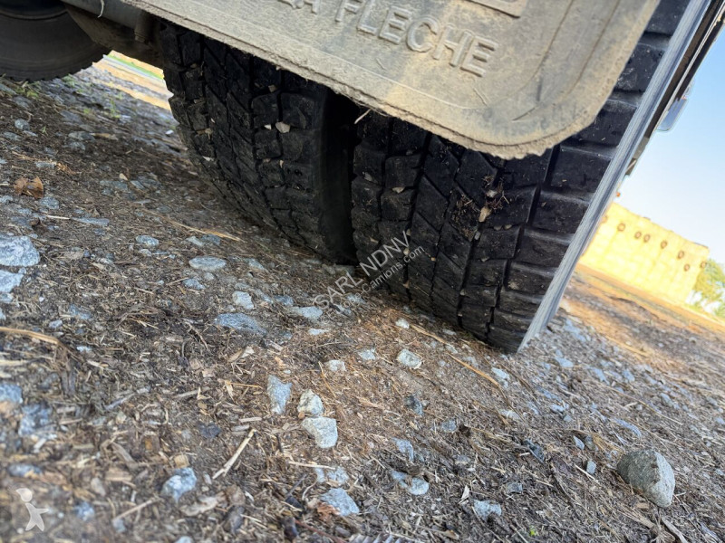 Mercedes 1823 truck