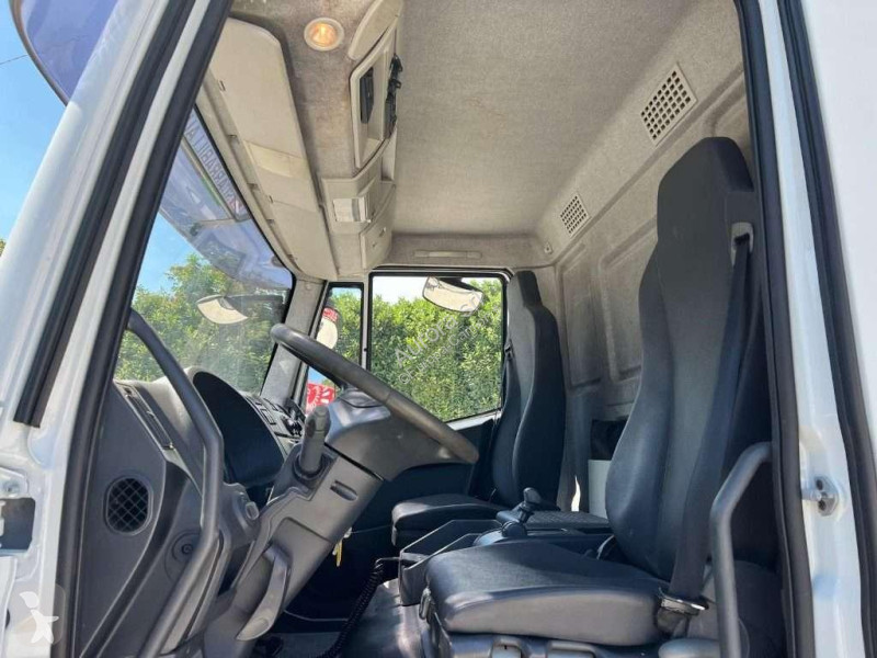 Kamion Iveco 120EL18 SCARRABILE