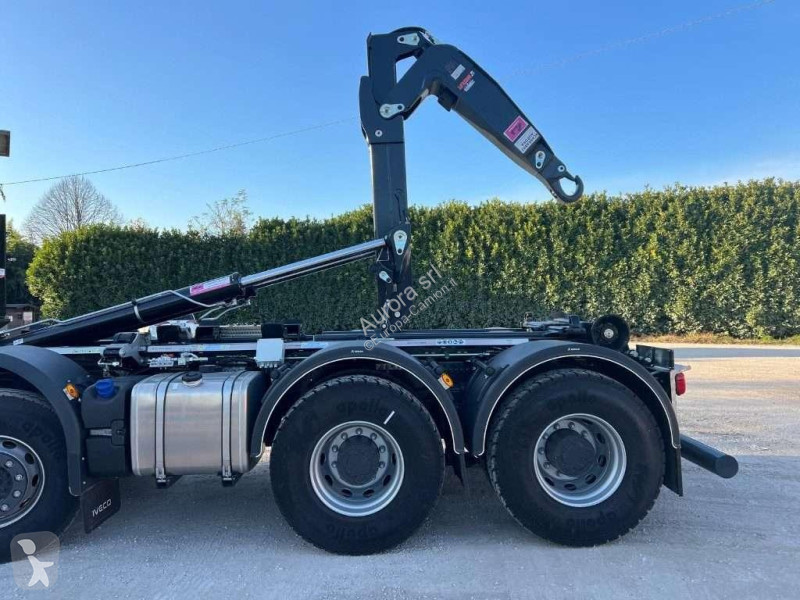 Камион Iveco TRAKKER AD500 NUOVO SCARRABILE