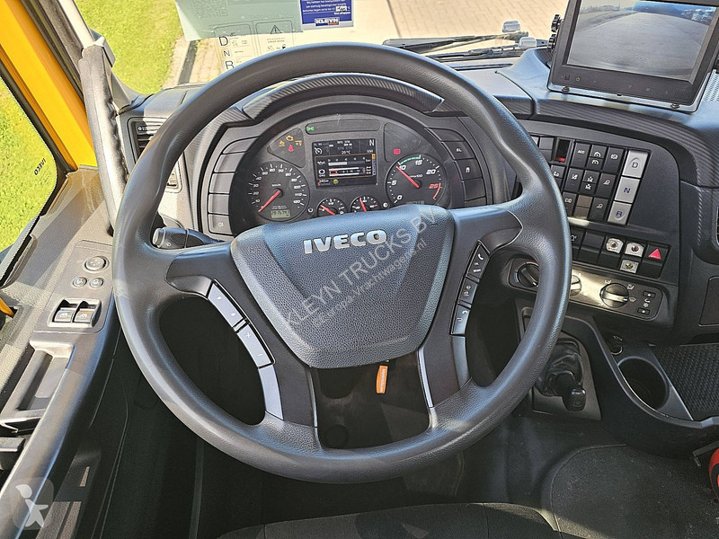 Ciężarówka Iveco AD260S42