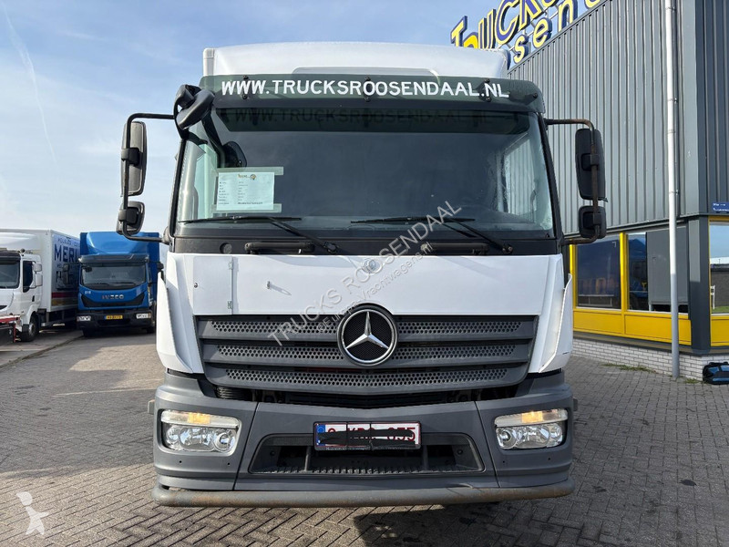 Vrachtwagen Mercedes 1623 + LOADLIFT 2000 KG +...