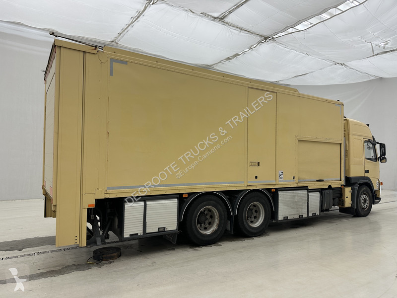 Kamion Volvo 340 - 6x4*
