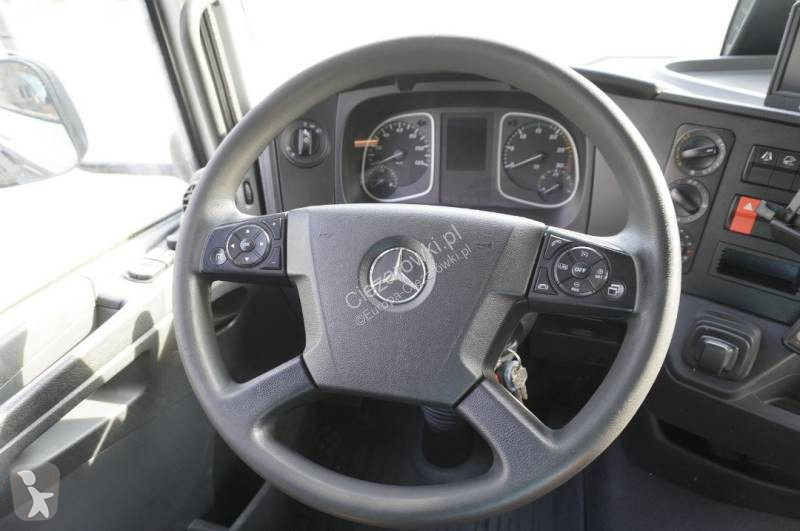 Kamion Mercedes 1323