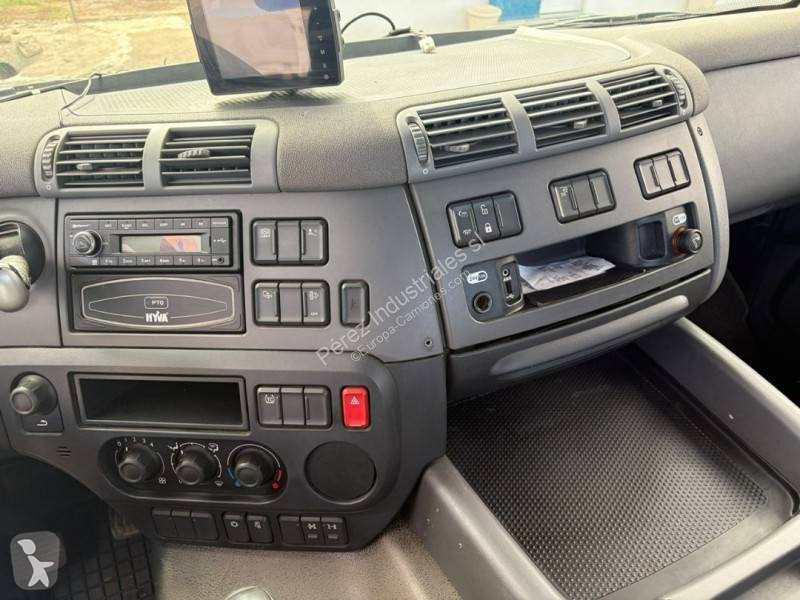 DAF 460 FT truck
