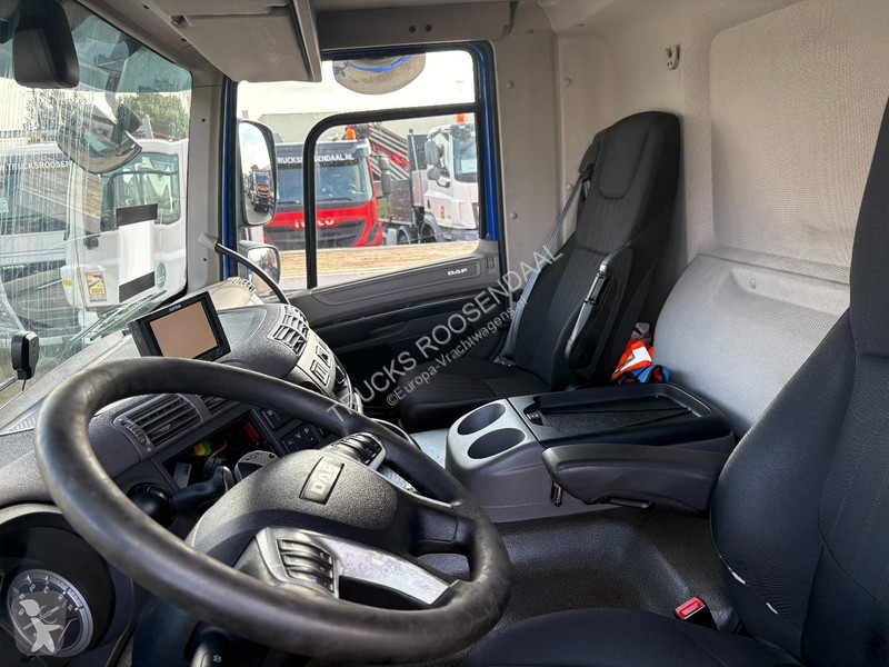 DAF 230 + DHOLLANDIA LOADLIFT + 19 TON + BOX...