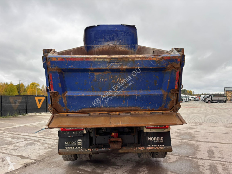 Kamion Volvo 540 8x4 RETARDER / TANDEM AXLE...