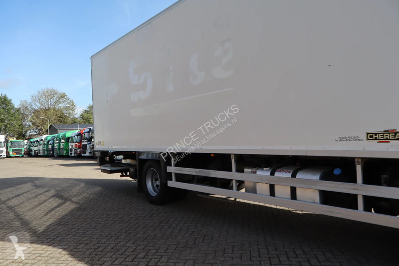 Kamion Volvo 280 * EURO5 * THERMO KING TS-600E...