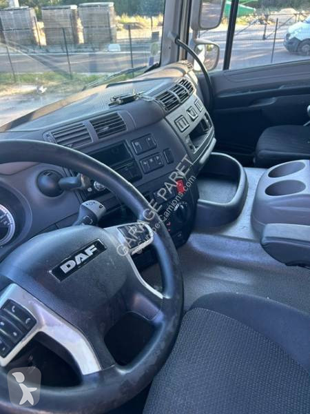 DAF 320 truck