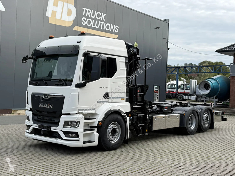 Camión MAN 26.520  26.520 LL 6x2 Hiab 228-4...