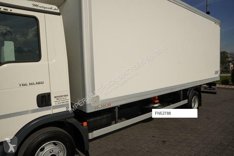Kamion MAN TGL 10.180 / 4x2 / CHŁODNIA - 6,1 M...