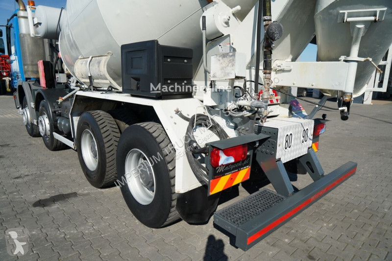 Béton Mercedes AROCS 3241
