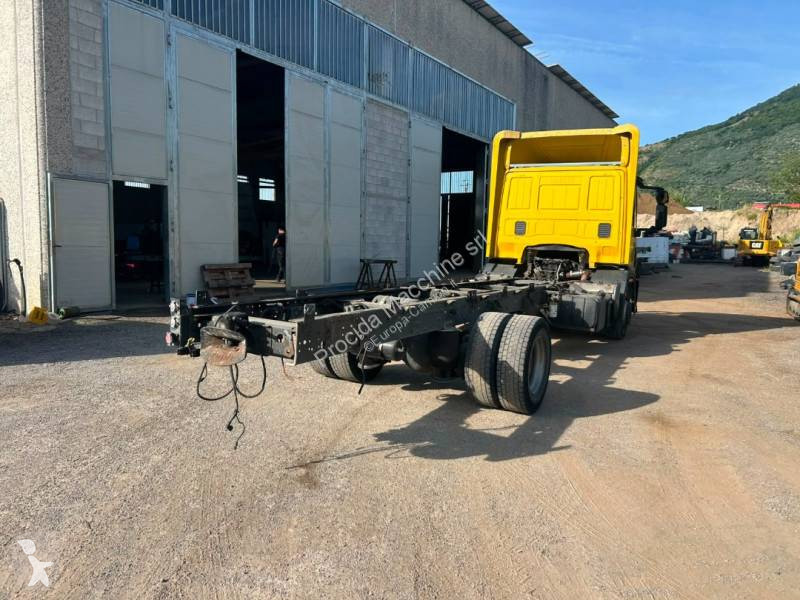 Kamion Iveco 120 E 28
