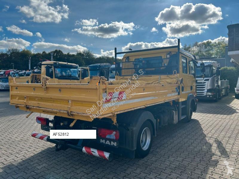 MAN 8.250 TGL truck