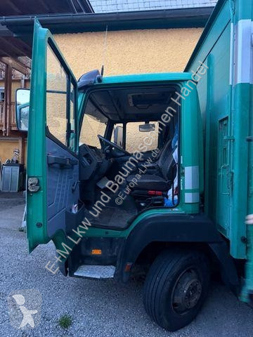 817L D VIEHLKW FÜR 7 KÜHE truck