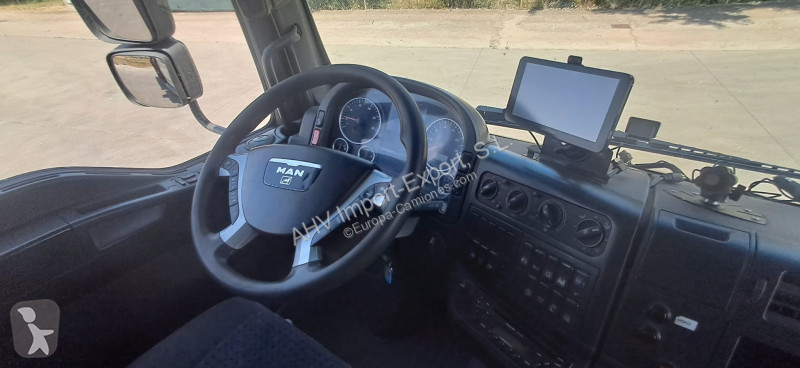 MAN 400 truck