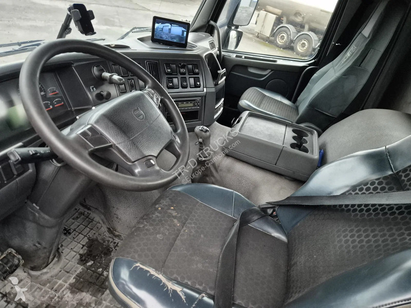 Kamion Volvo TIPPER/BENNE - 8X4 - LEAF SUSPENSION