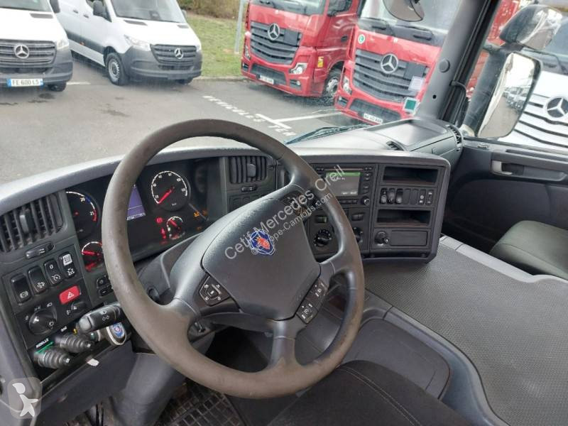 Camião Scania 410
