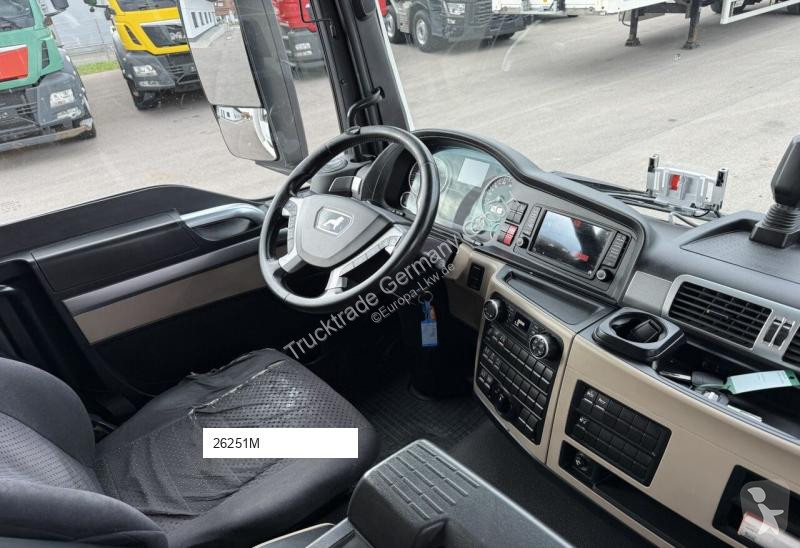MAN TGS 18.400 4x2 Koffer AHK truck