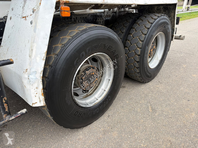 Kamion MAN TGA 8x4 Schwing Stetter 9m3 Concrete...
