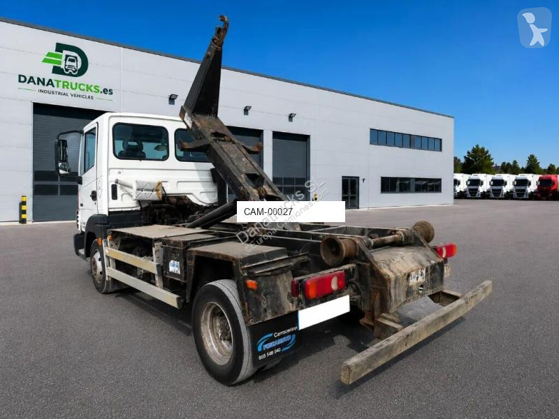 Nissan 5 Tm truck