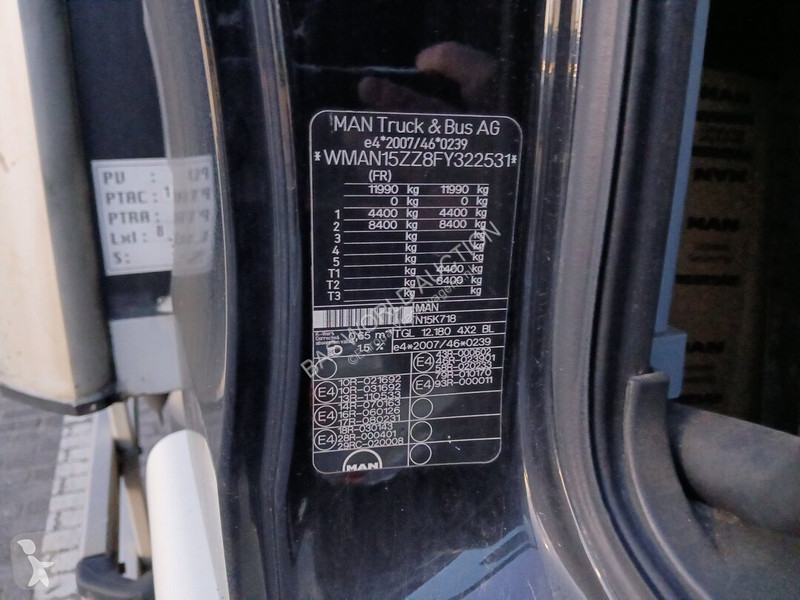 MAN 12.180 truck
