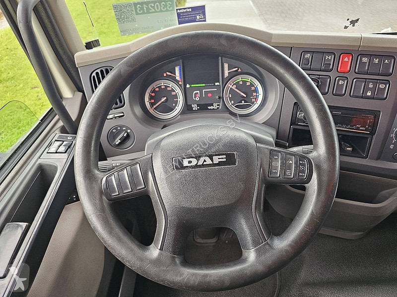 شاحنة DAF 210 12T