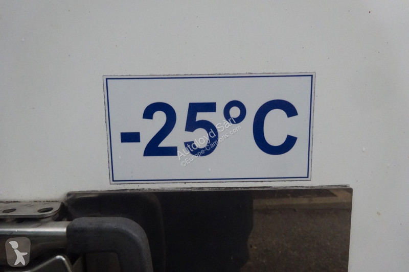 Iveco DAILY FRIGO 35S16 2,3D 156 BVA truck