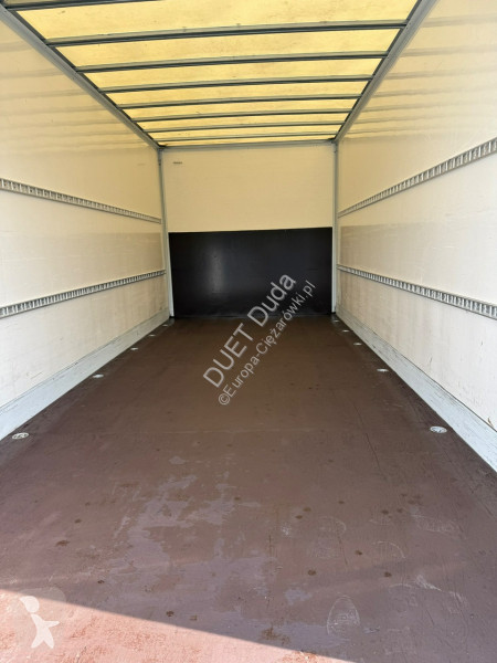 Kamion Iveco 72C18 Kontener HI-MATIC 15 Euro Palet
