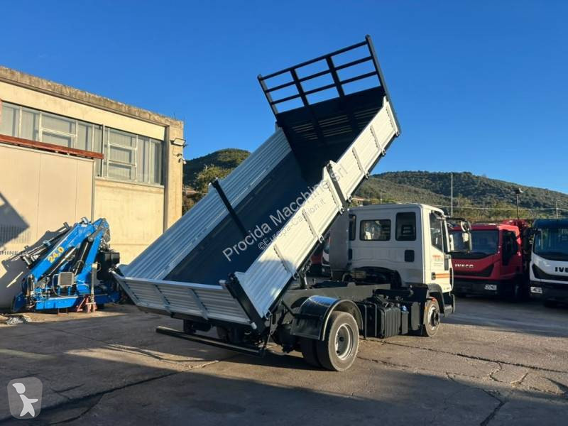 Kamion Iveco 80 E 22